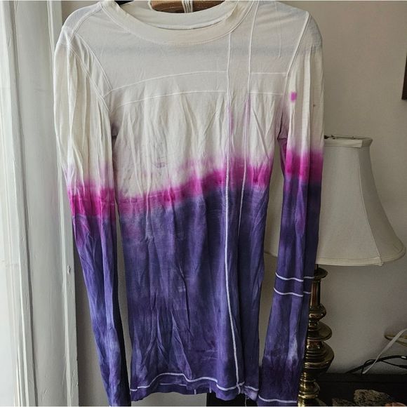 5 held- Rare VITASEA Lululemon Promenade long sleeve T shirts hip length - Picture 7 of 13